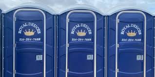 Best Standard Portable Toilet Rental  in Geneva, WA